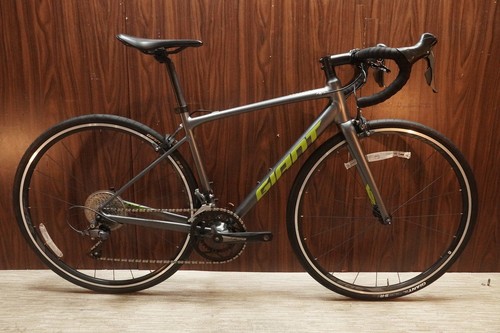 Giant contend road - giant, 2