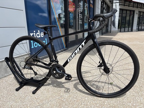 2021 giant contend - ar, small