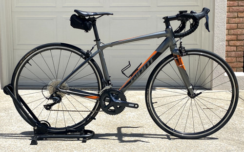 2019 giant contend - giant, racing