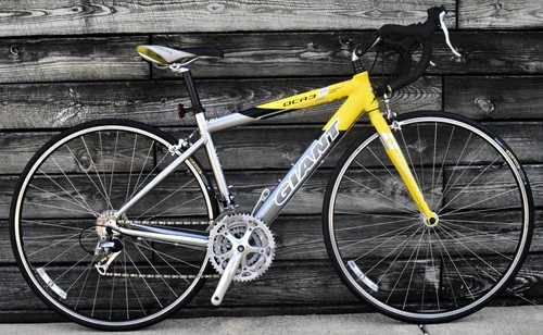 Giant ocr road bike - bike, size